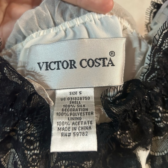 Victor Costa Ivory Silk Black Lace Off-Shoulder Elegant Peasant Blouse - Picture 10 of 10